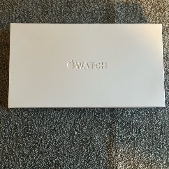 Never been used open box Apple Watch Ultra 2 can only sell locally - Picture 4 of 4